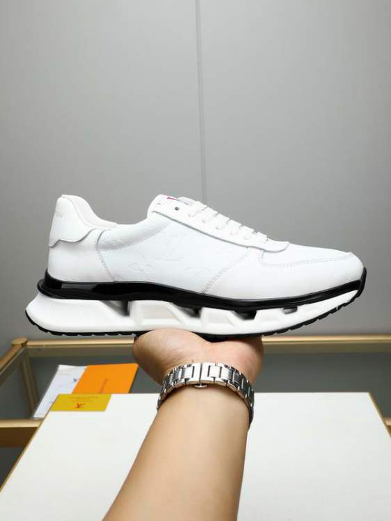 Picture of Louis Vuitton Shoes _SKULVsz38-44hnq090417517